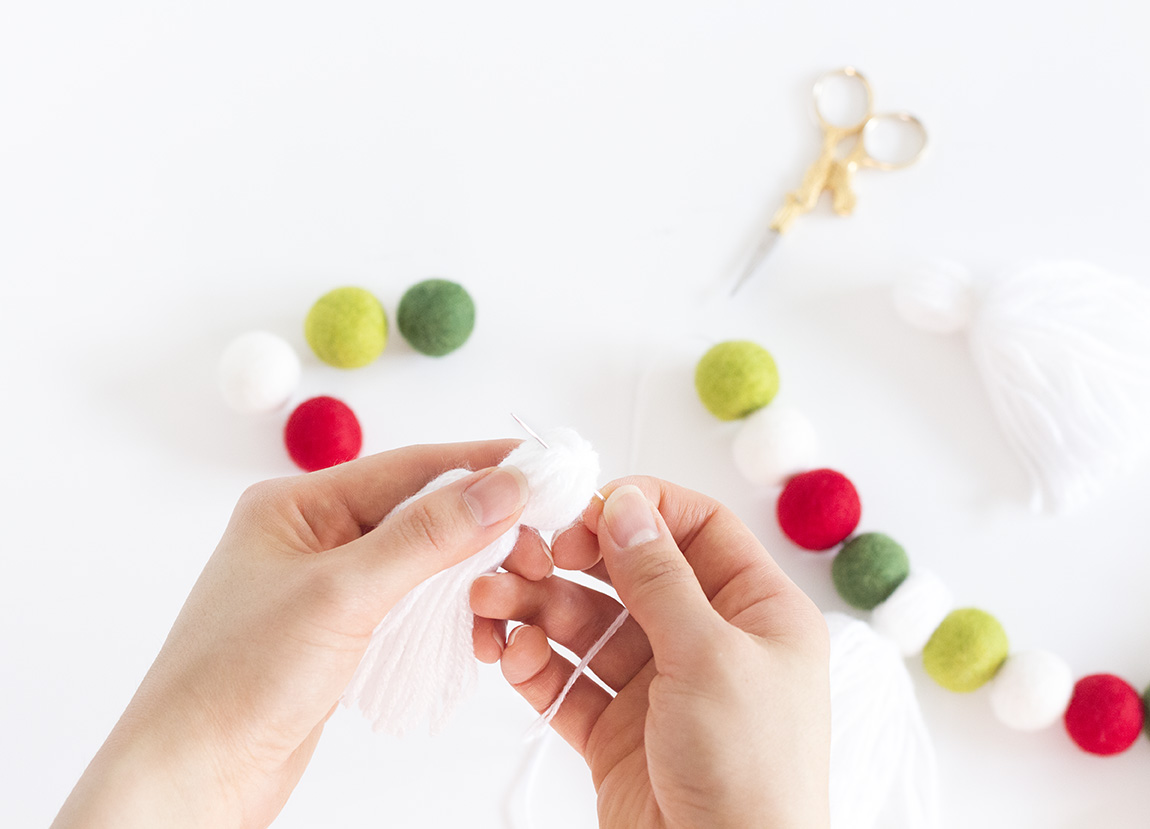 Tassel Garalnd Tutorial_3.jpg