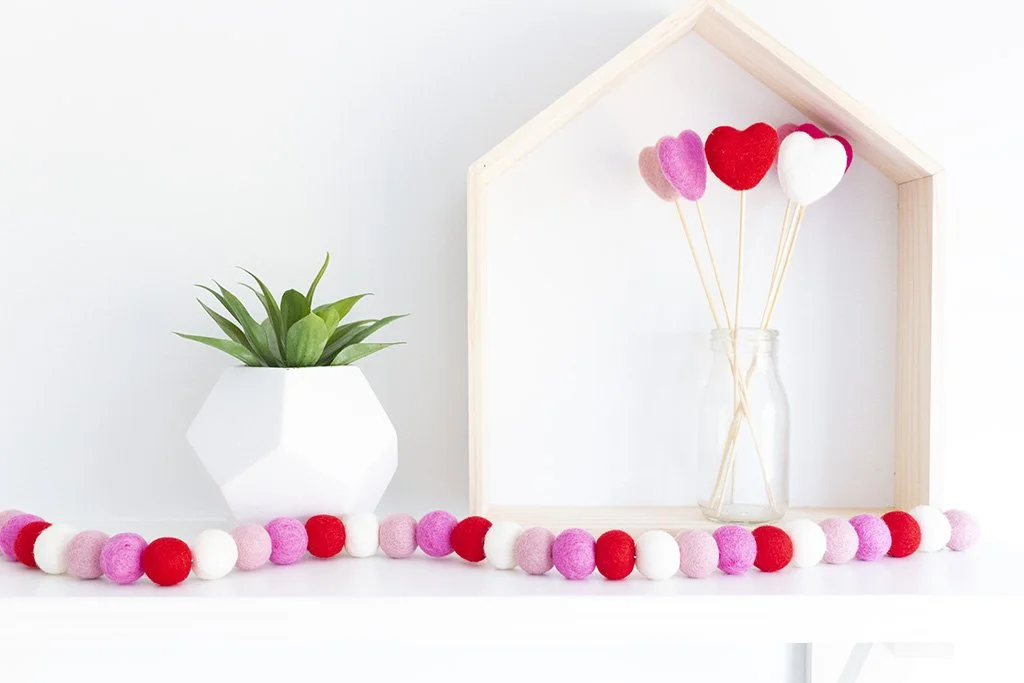 Valentines Garland2.jpg