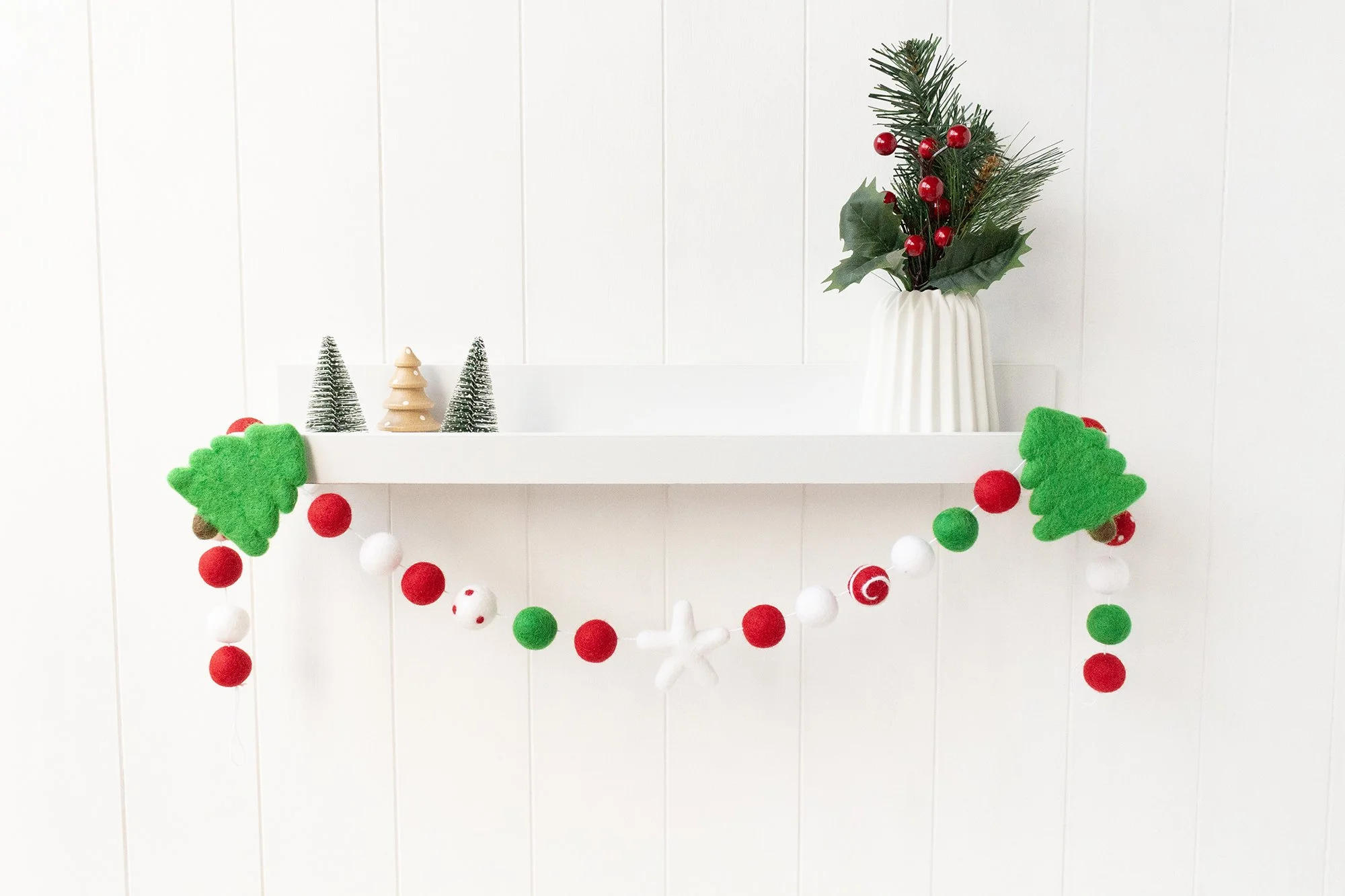 Xmas Tree Star Garland 1c.jpg