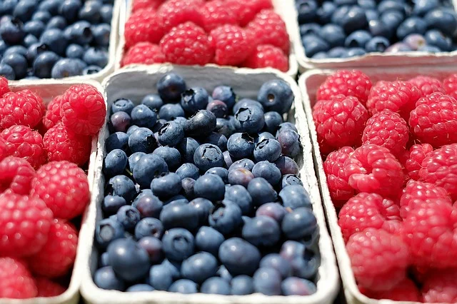 Fruit: Not only is it highly nutritious but packed full of fibre :-)