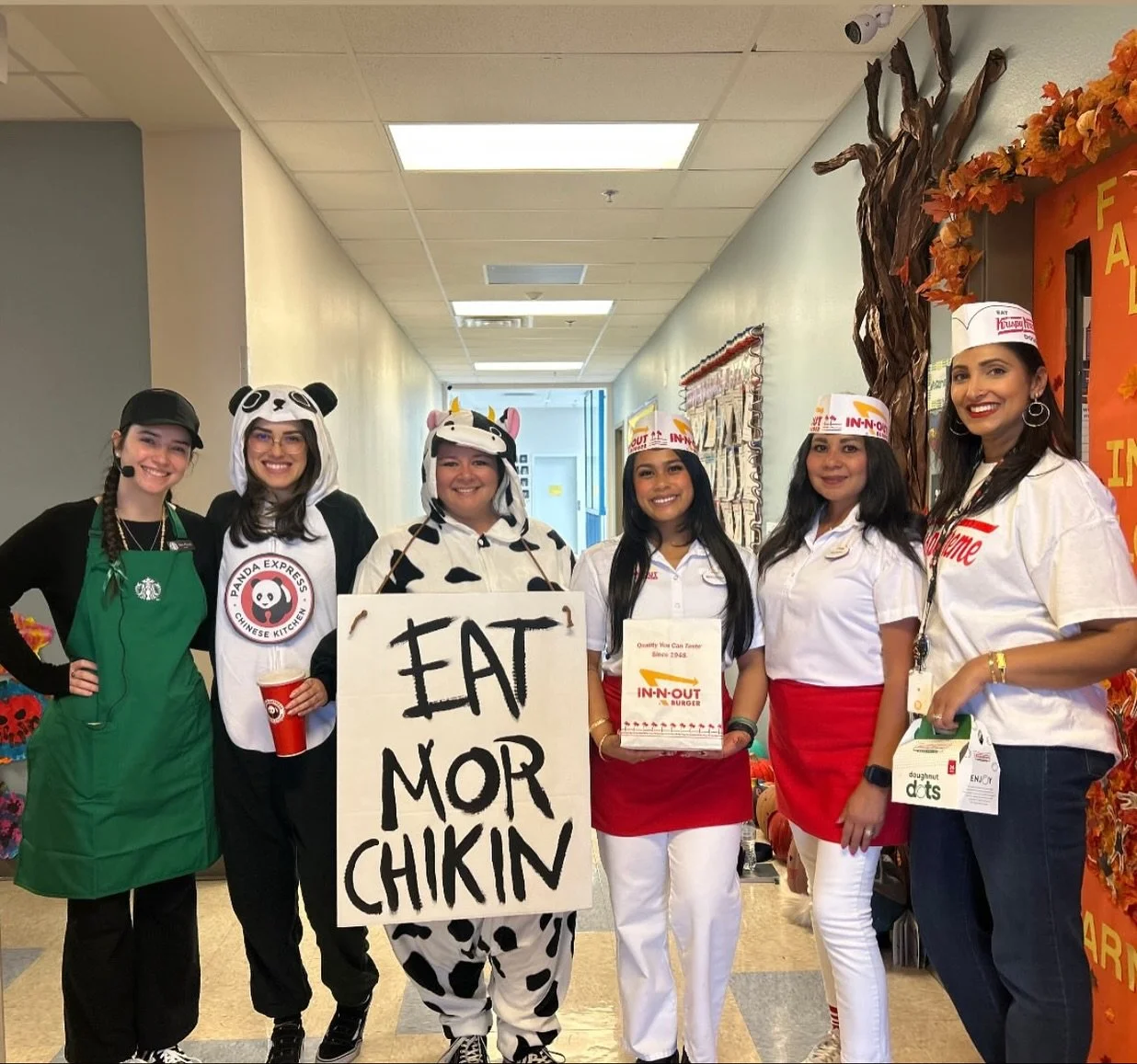 Happy Halloween from the Doral Red Rock Elementary Kindergarten &amp; third grade teachers 🎃👻 have a fun safe evening! Shoutout to @boulevard_of_kinder_dreams for sharing this adorable picture 
.
.
#doralredrockelementaryptso #doralredrockelementar