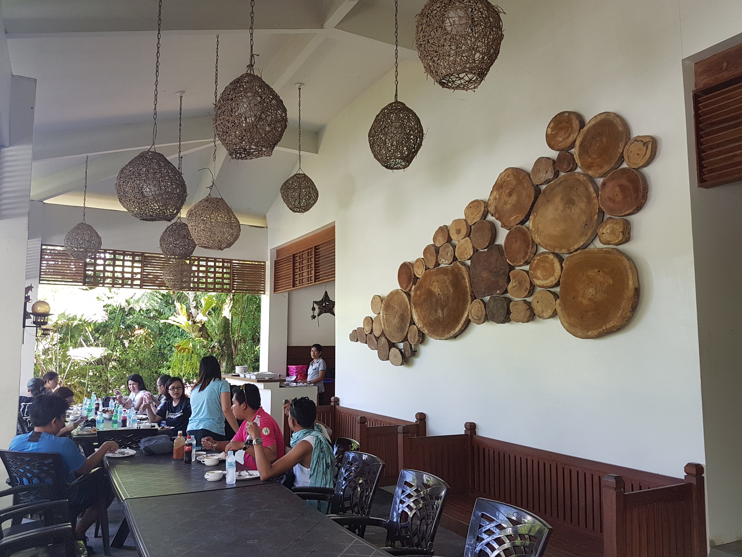 I found the interior decors tasteful and aesthetically pleasing. Good job, LGU!