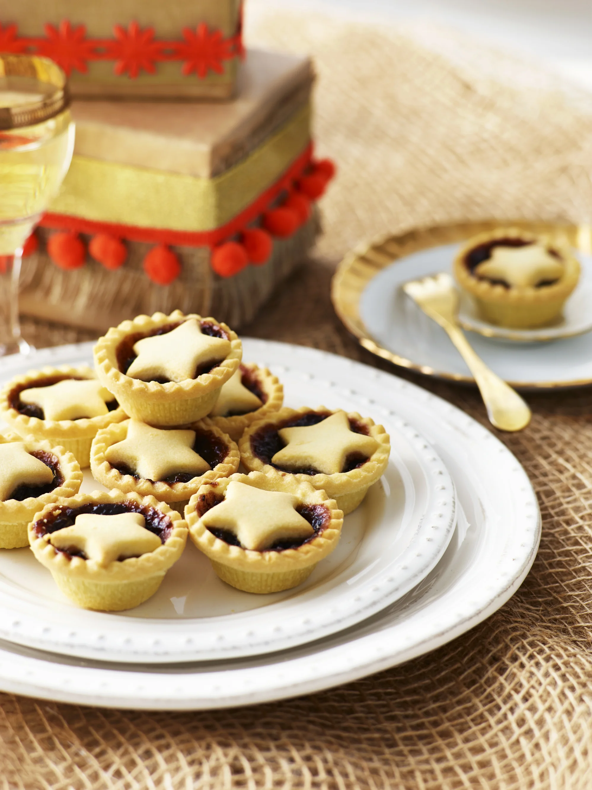 Christmas Editorial 3.jpg