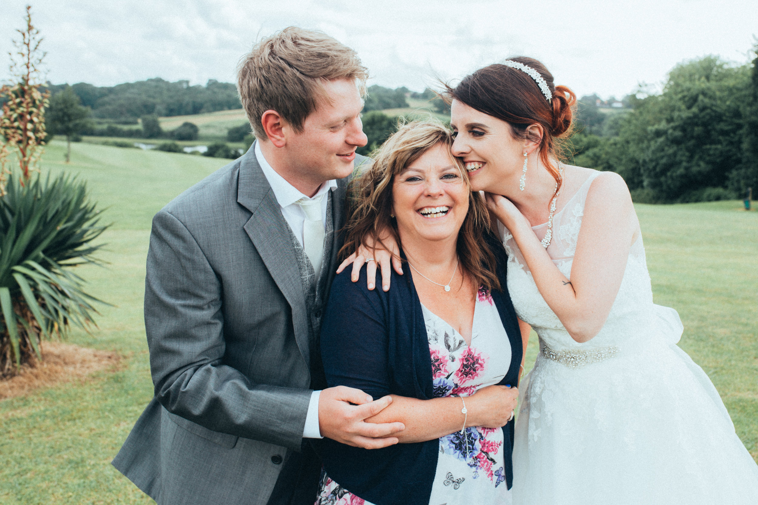 Belinda+MichaelBlogColour-3492.jpg