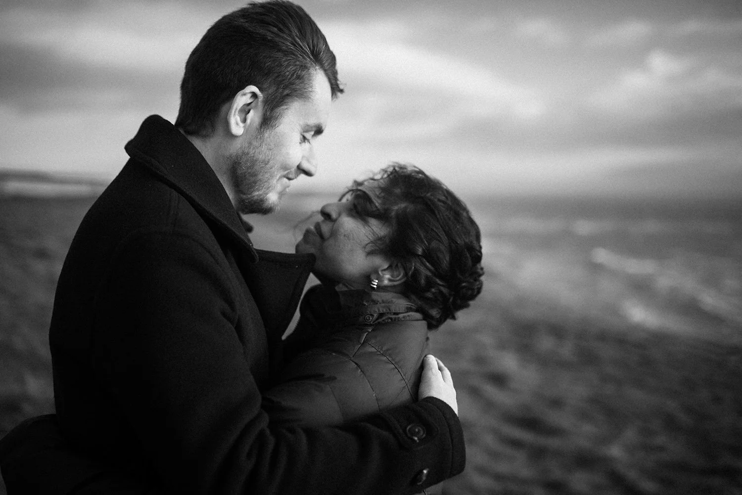 Nathan&AshleyGalleryBW-2034 copy.jpg