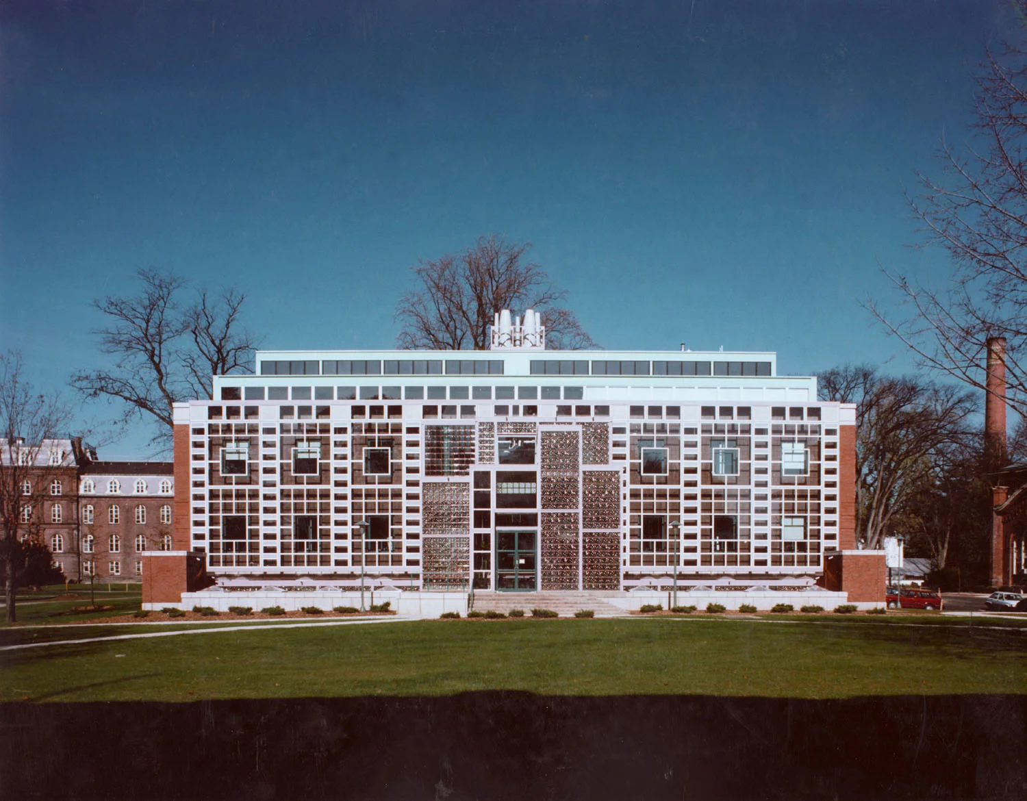 1989_Seeley Mudd Chemistry building_Vassar College.jpg