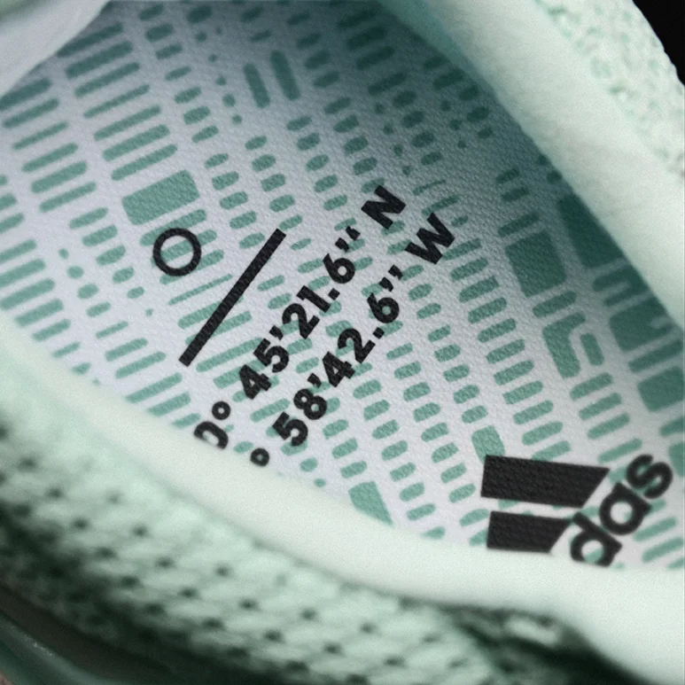 05_ADIDAS ULTRA BOOST_NYC_DETAILS_363 v2.jpg