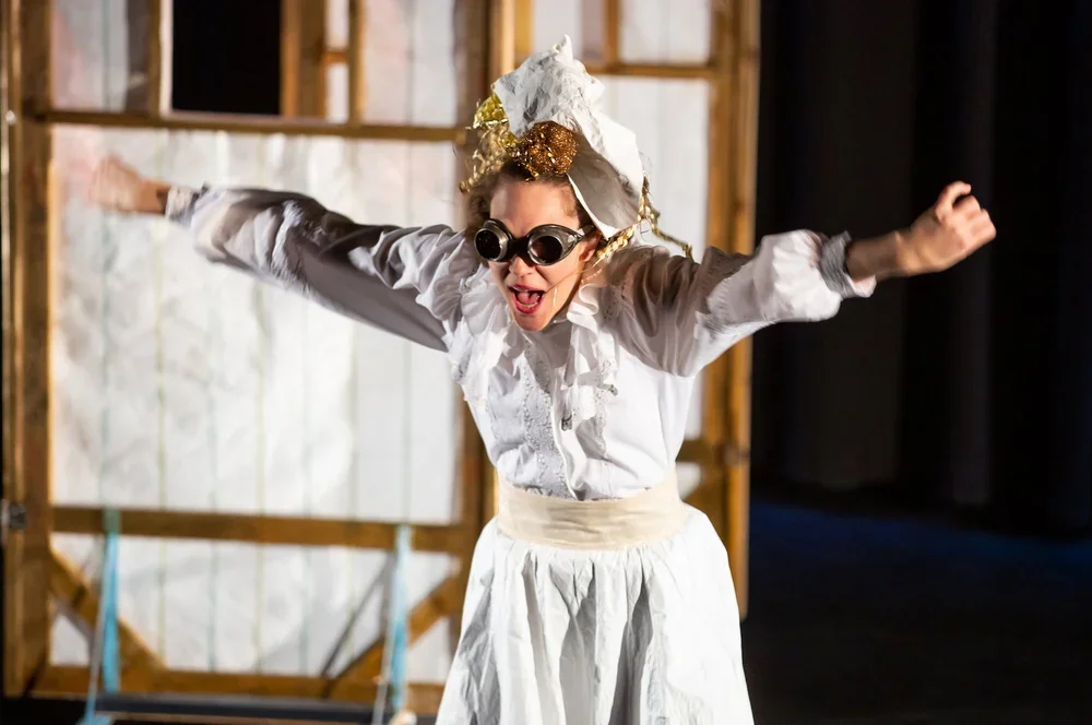 Mit dem kleinen Engele Weihnachtslieder singen