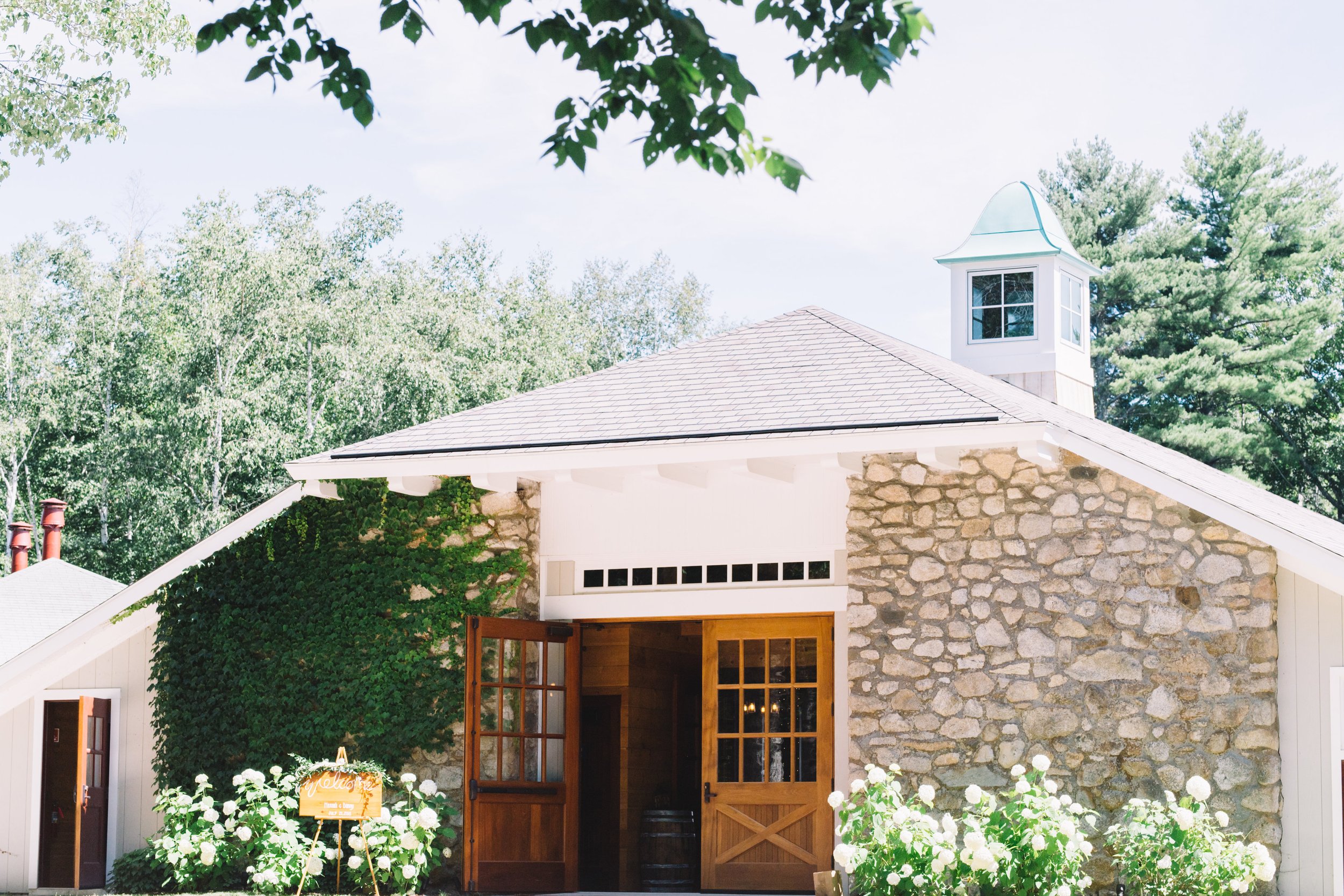 Hannah Danny A Stone Barn Maine Wedding-Photographer s Favorites-0018.jpg