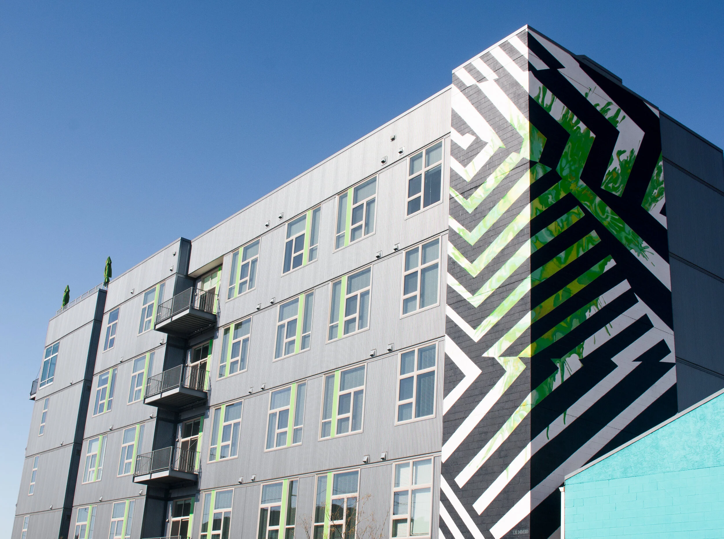 RiDE AT RINO APARTMENTS_1.JPG