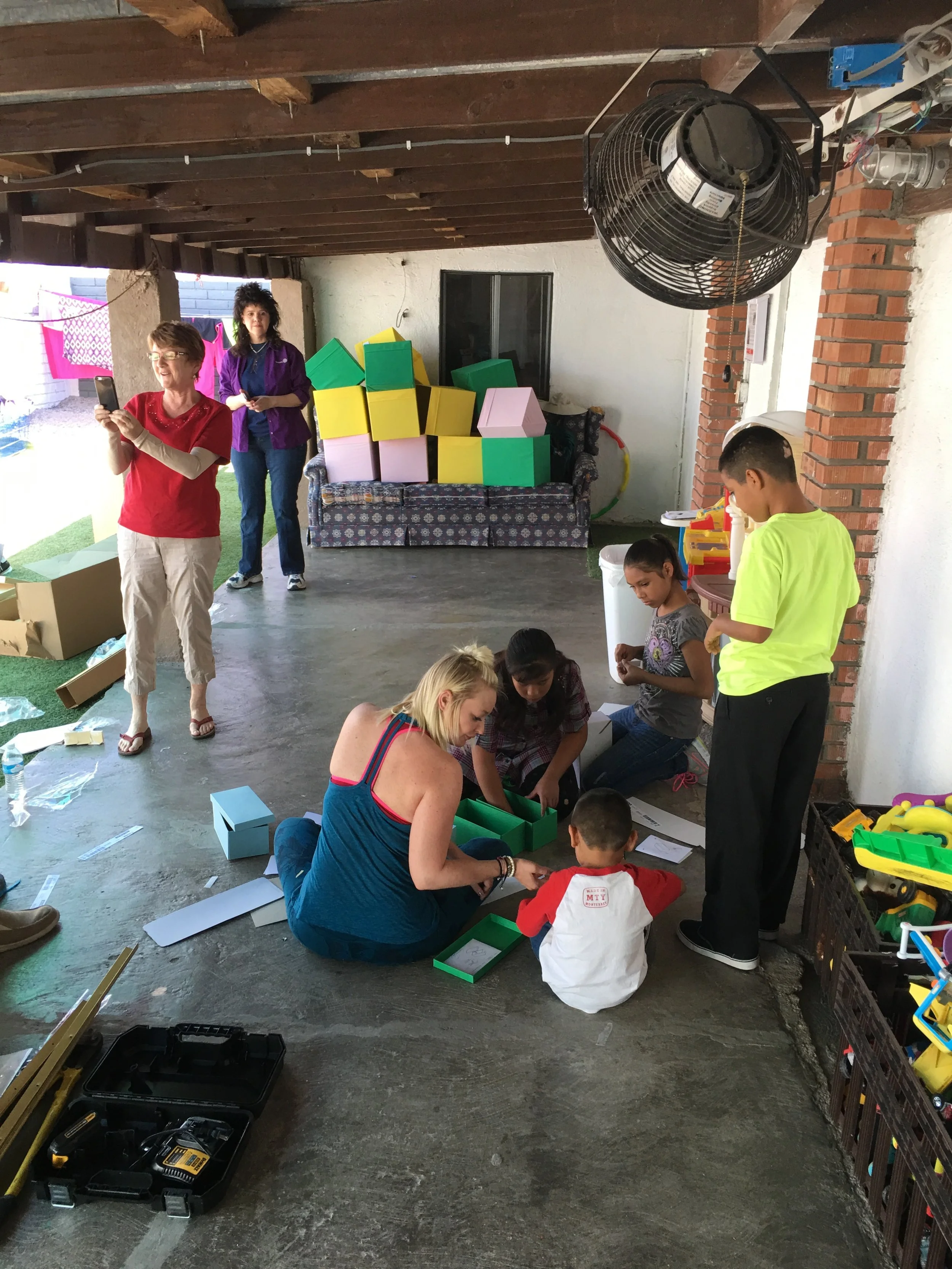  Rotary members building new clothes storage cabinets for the niño's in the Paso De Amor orphanage in Sonoyta, Sonora, Mexico.&nbsp; 