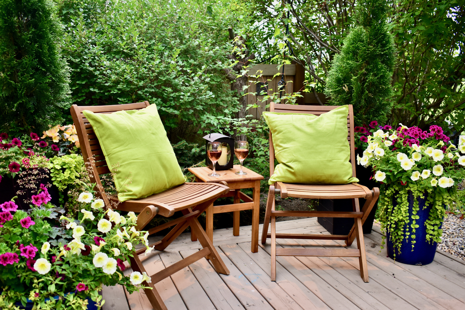 Outdoor Living: Creating a Relaxing and Functional Patio or Deck Space