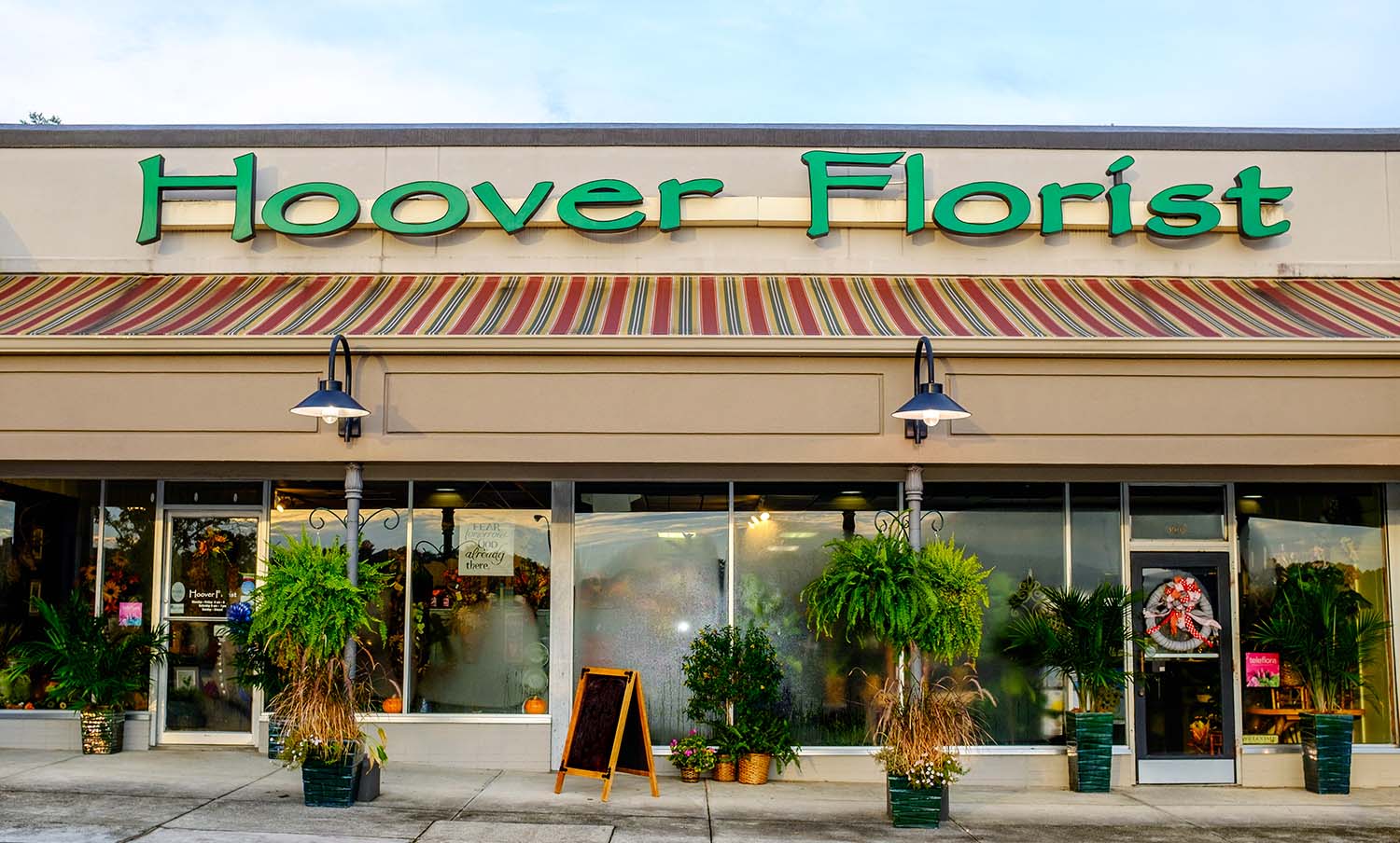 Hoover Florist in Hoover, Alabama, serving the Birmingham, Alabama area.