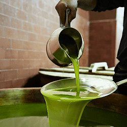 evoo-min.png