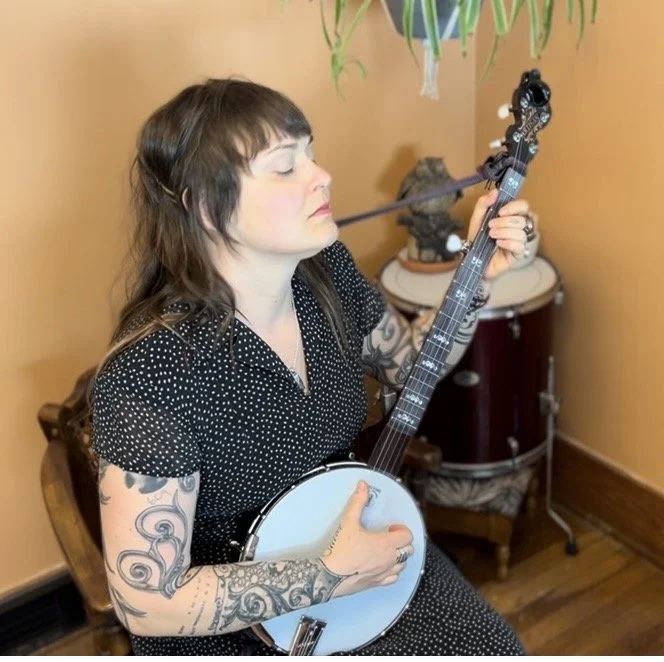 Me banjo.jpg