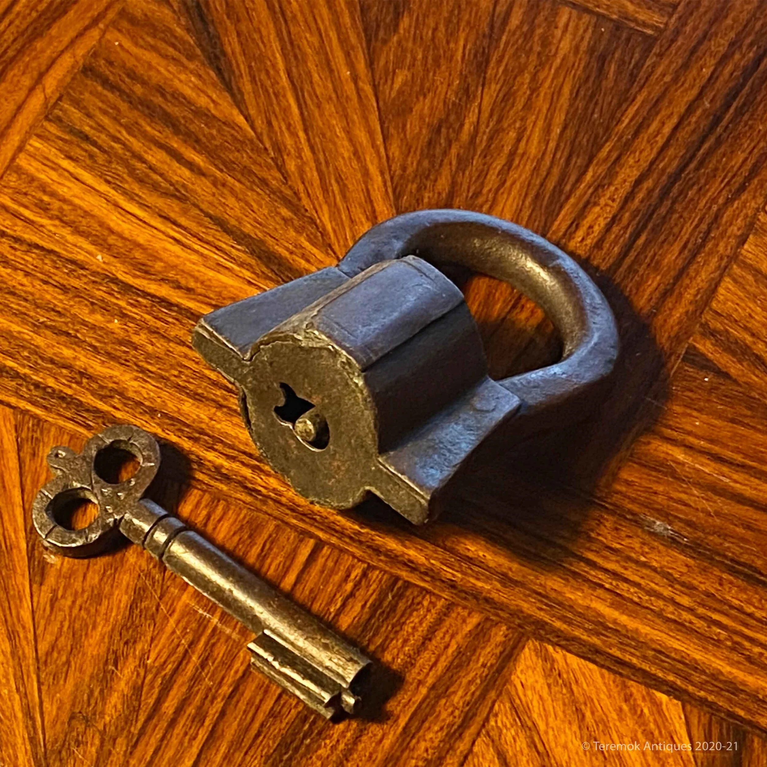  Russian Padlock, lock, key, antique lock 
