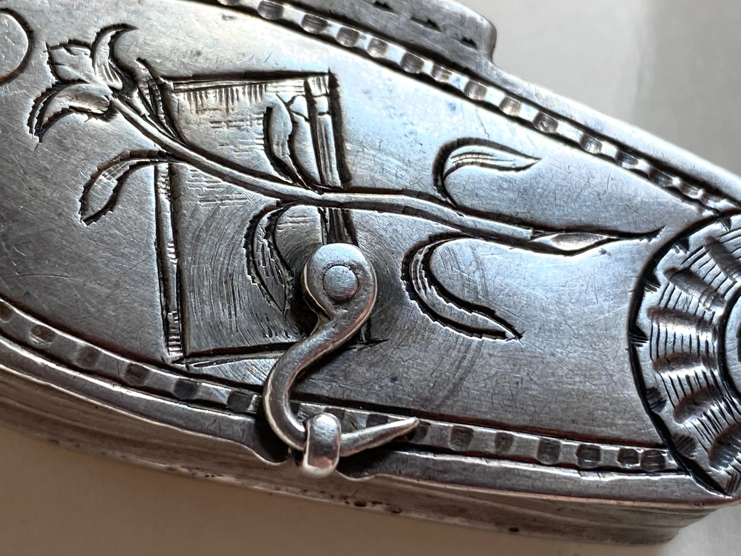 silver engraving hinged closure