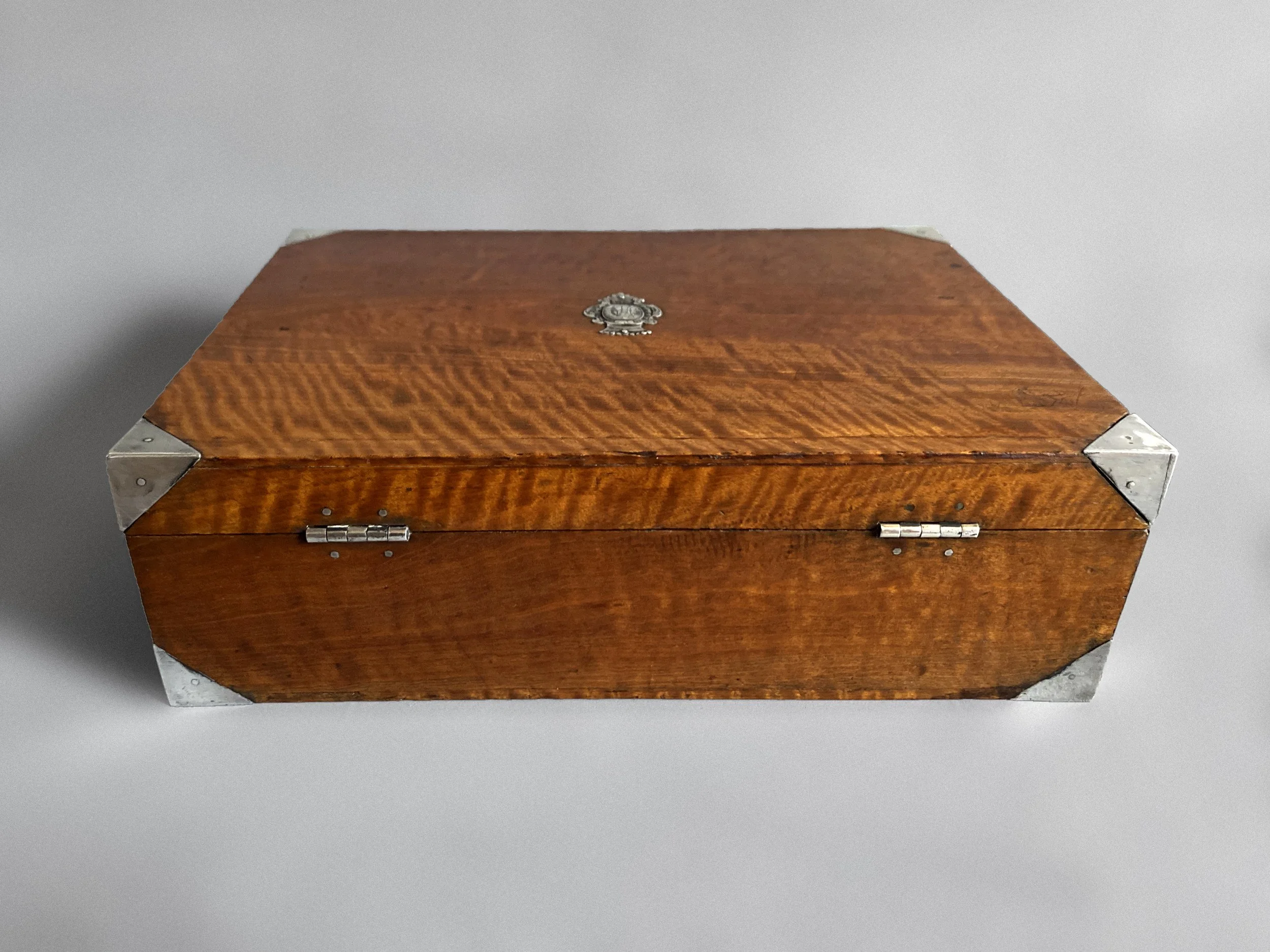 2022-04-20 16.20.27_TrmkAntqs_0296 sq.jpg