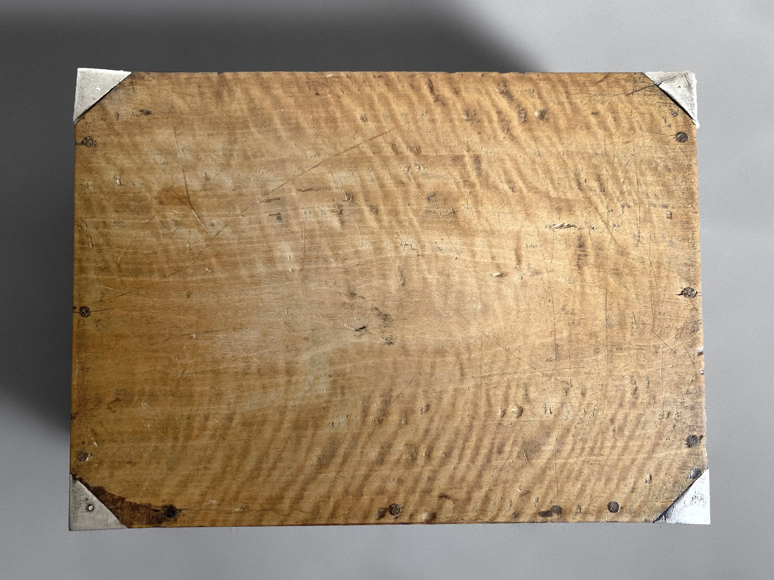 2022-04-20 16.20.55_TrmkAntqs_0296 sq.jpg