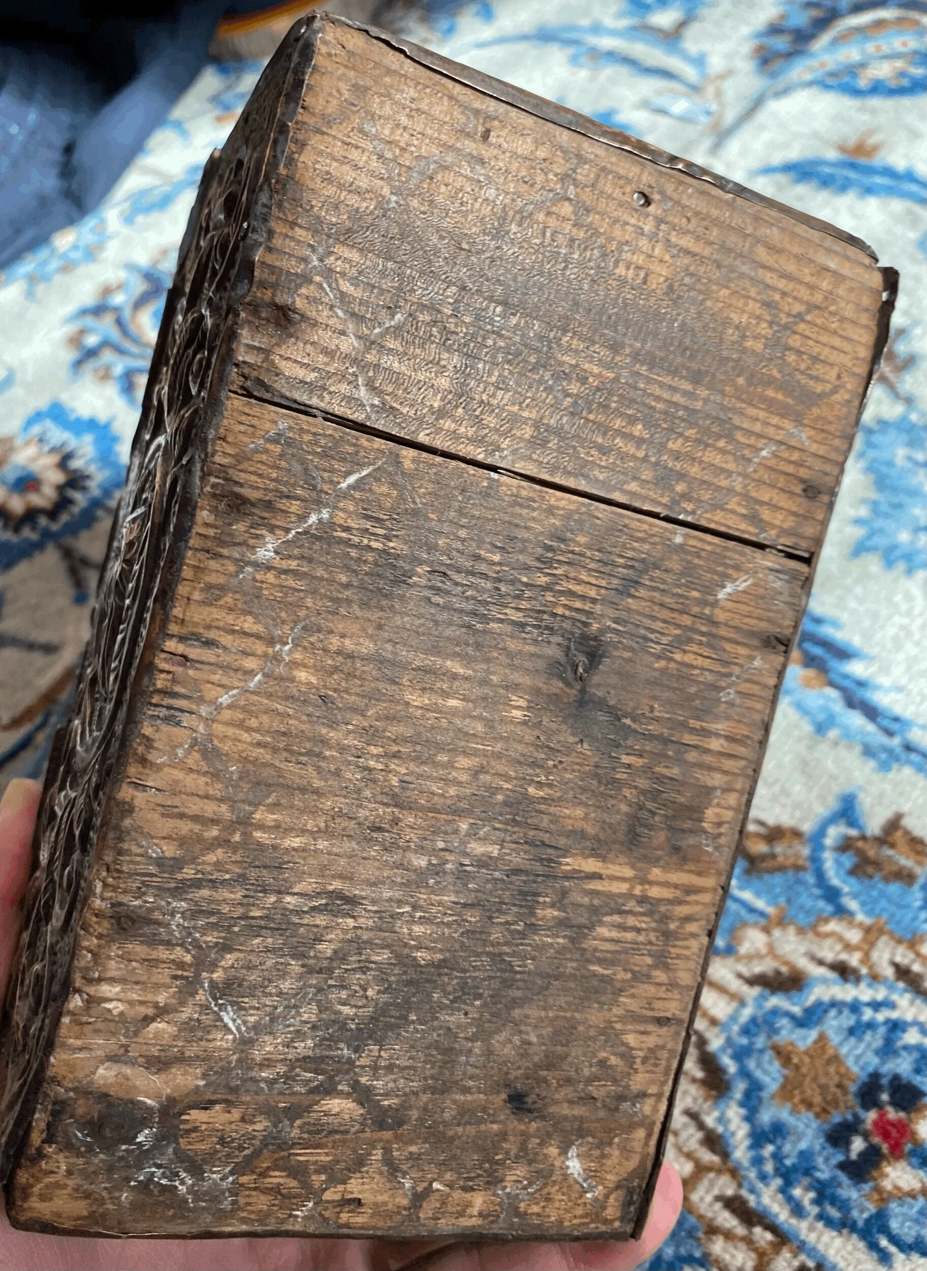 5C578FB7-1F31-419E-BCE2-3038A1402880