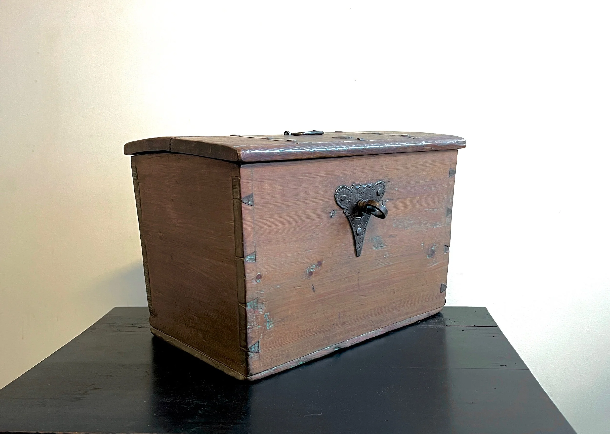 DC4C8542-A996-44ED-A90A-EFD165D792CF