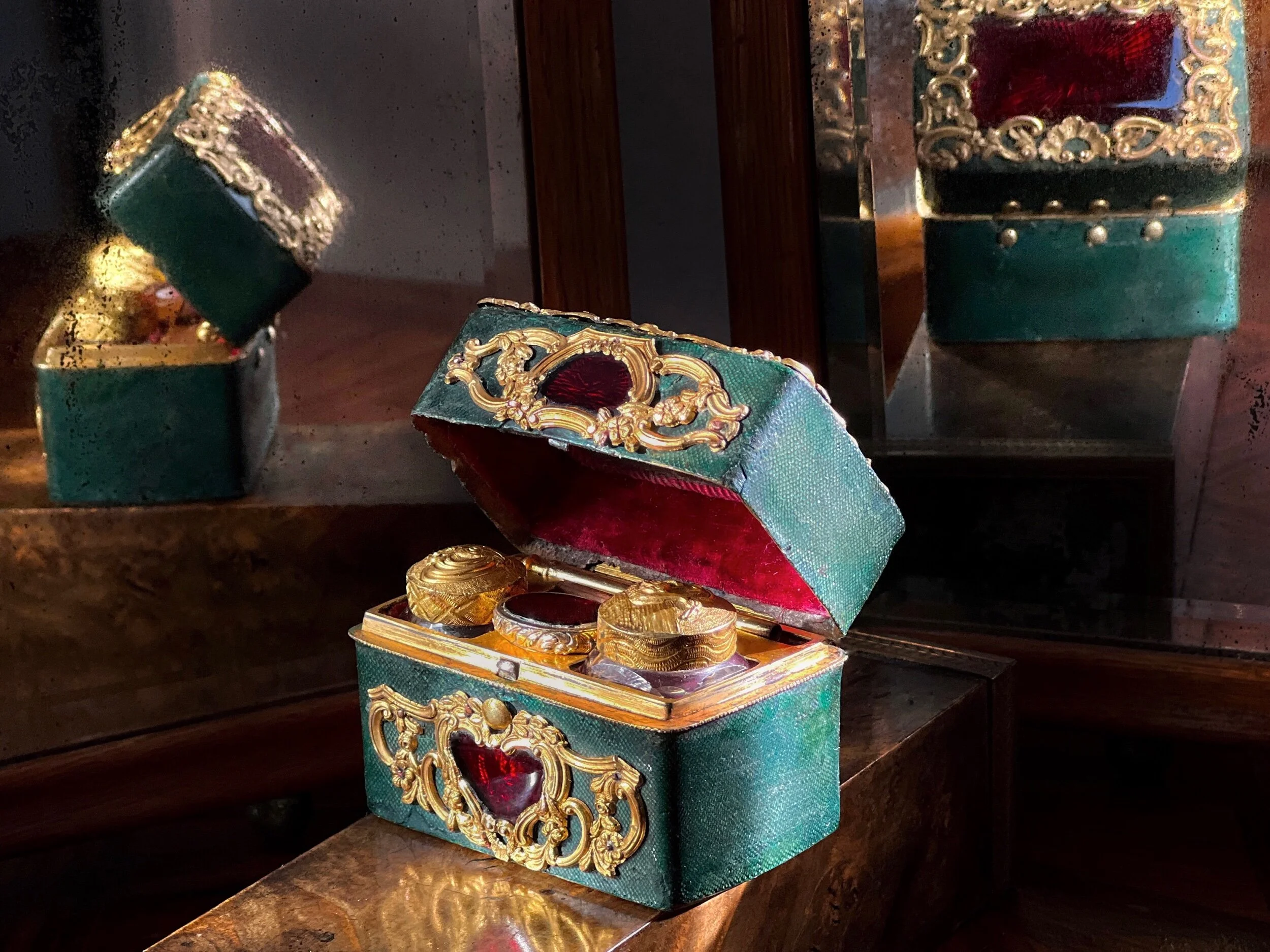 7465AE6D-B90D-4C1C-A9A9-DC9569F7439C