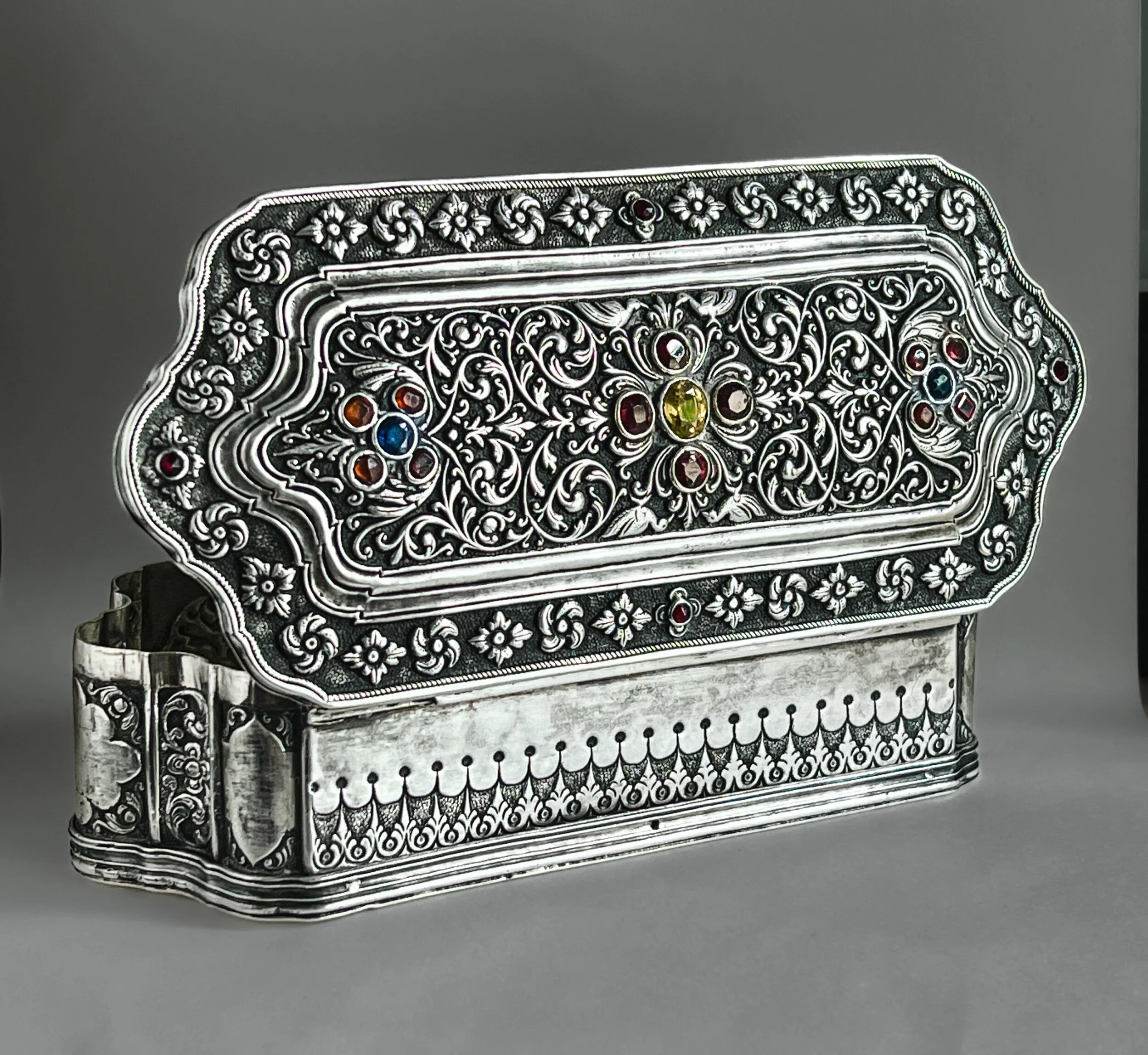 FC8504C5-DF95-41AB-87B5-220408FE99DA