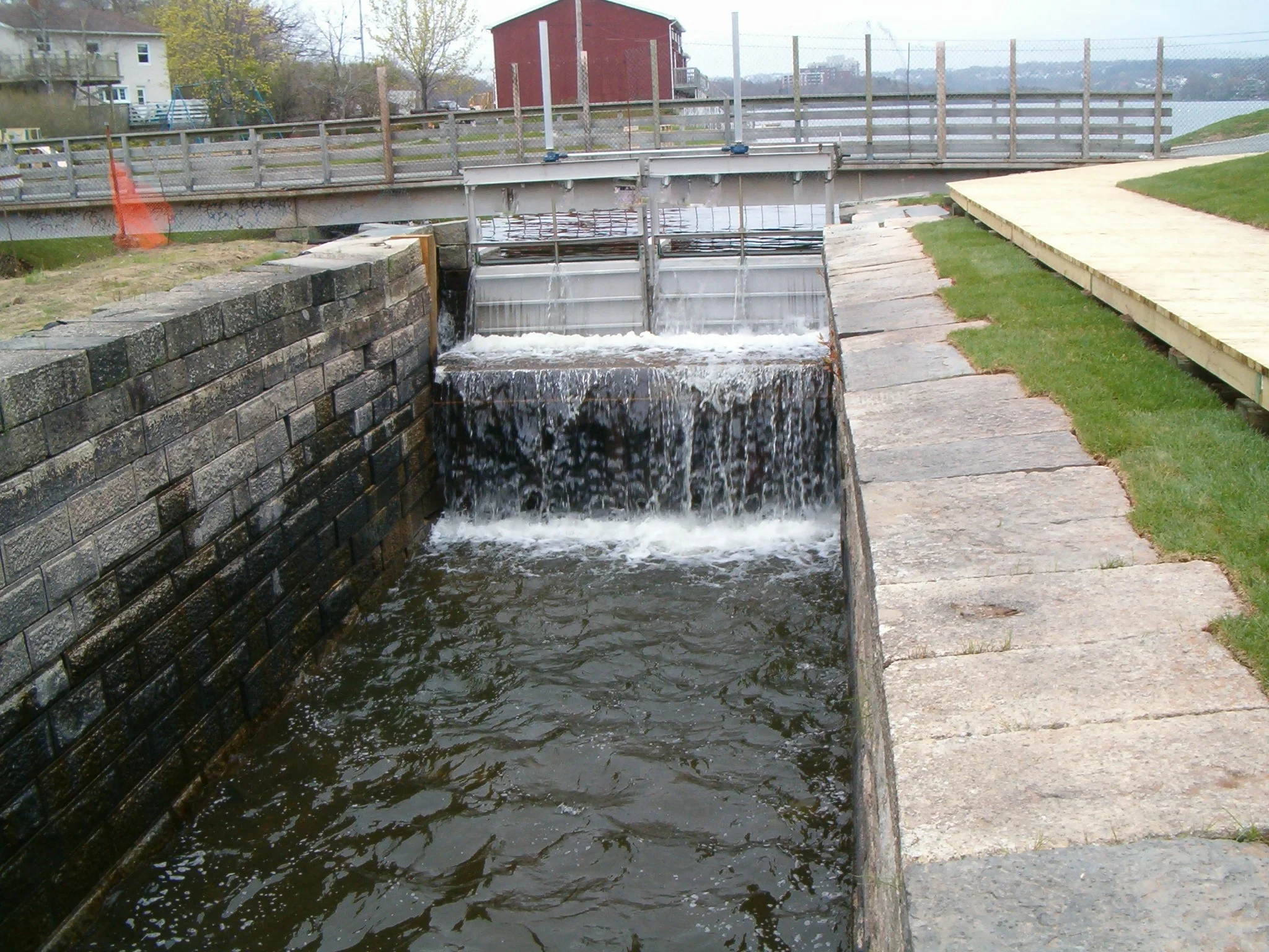 Craftsmanship of Canal stone masons can still be seen today.