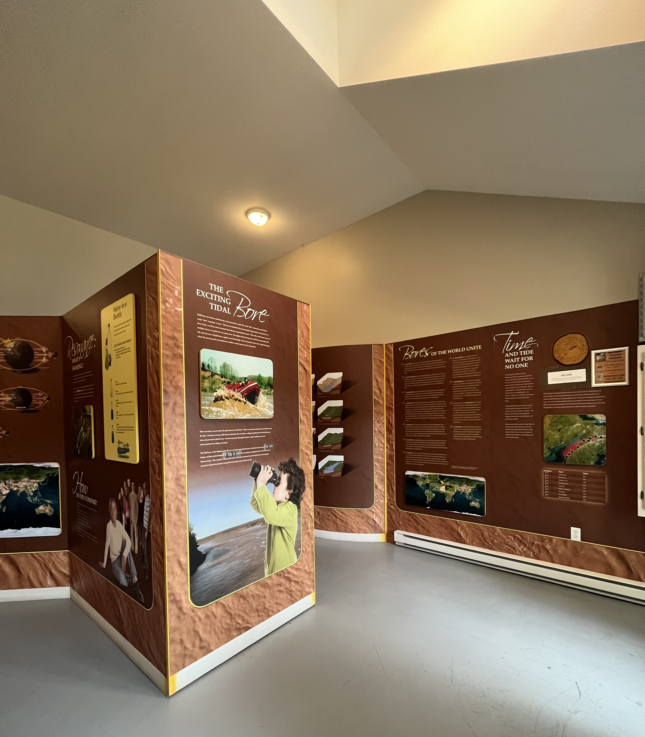 Exhibits in the Fundy Tidal Interpretive Centre.