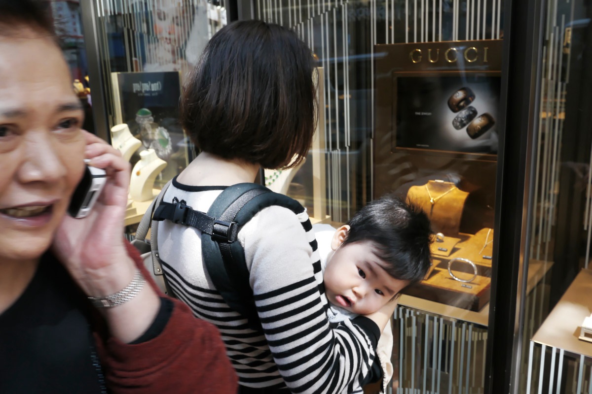 family, passer by, central district, HK, 2014