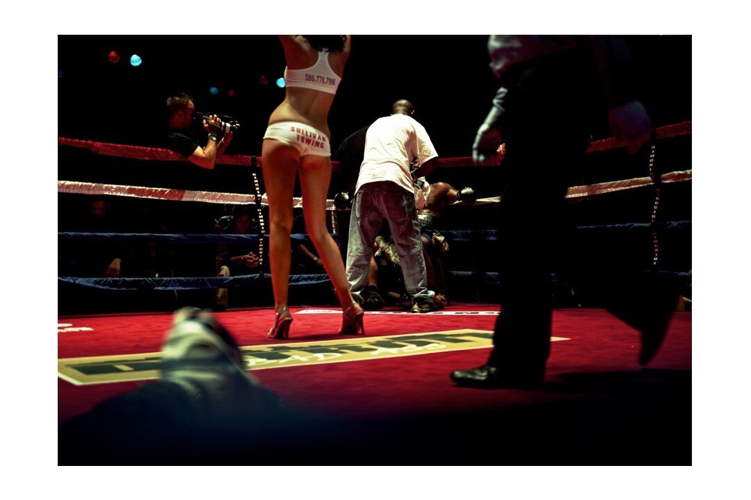 Part 4 of my old boxing series. More knockouts, ring girls and drama. 

#burnmyeye #boxing #detroitboxing #kronkgym #streetleaks #streetzim #documentary #boxingdocumentary #dodhomagazine #eyeshotmag