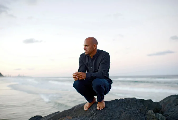 OUTERKNOWN // US Surfwear with a mission: Systemic change of labor and environmental challenges. Visit them.