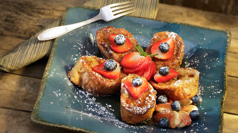 French Toast with Fresh Berries