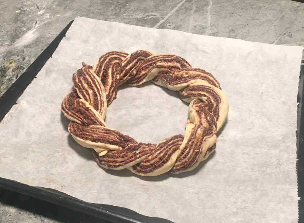 mit der Schnittfläche nach oben flechten