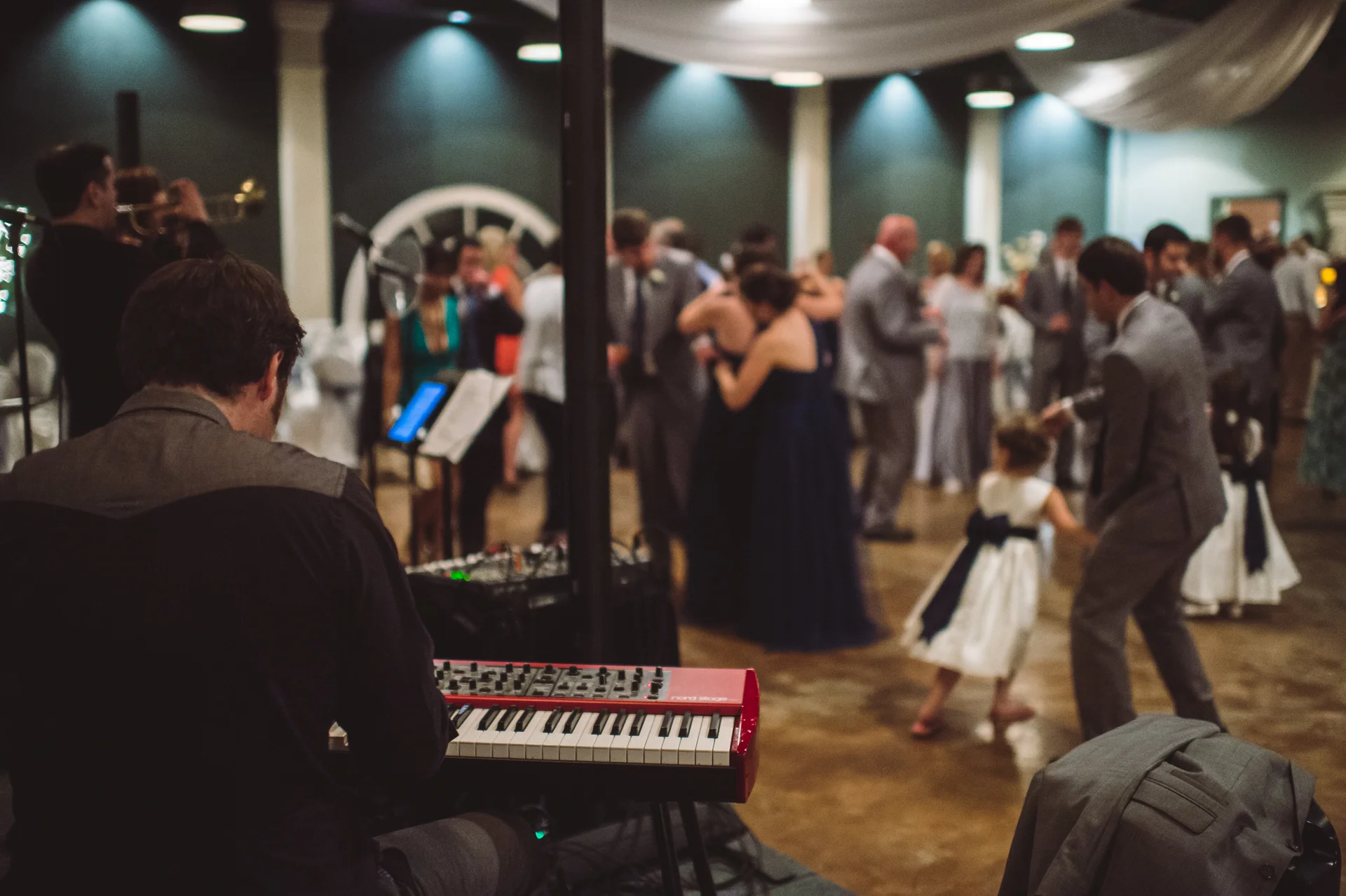 JoshP_Wedding-32.jpg