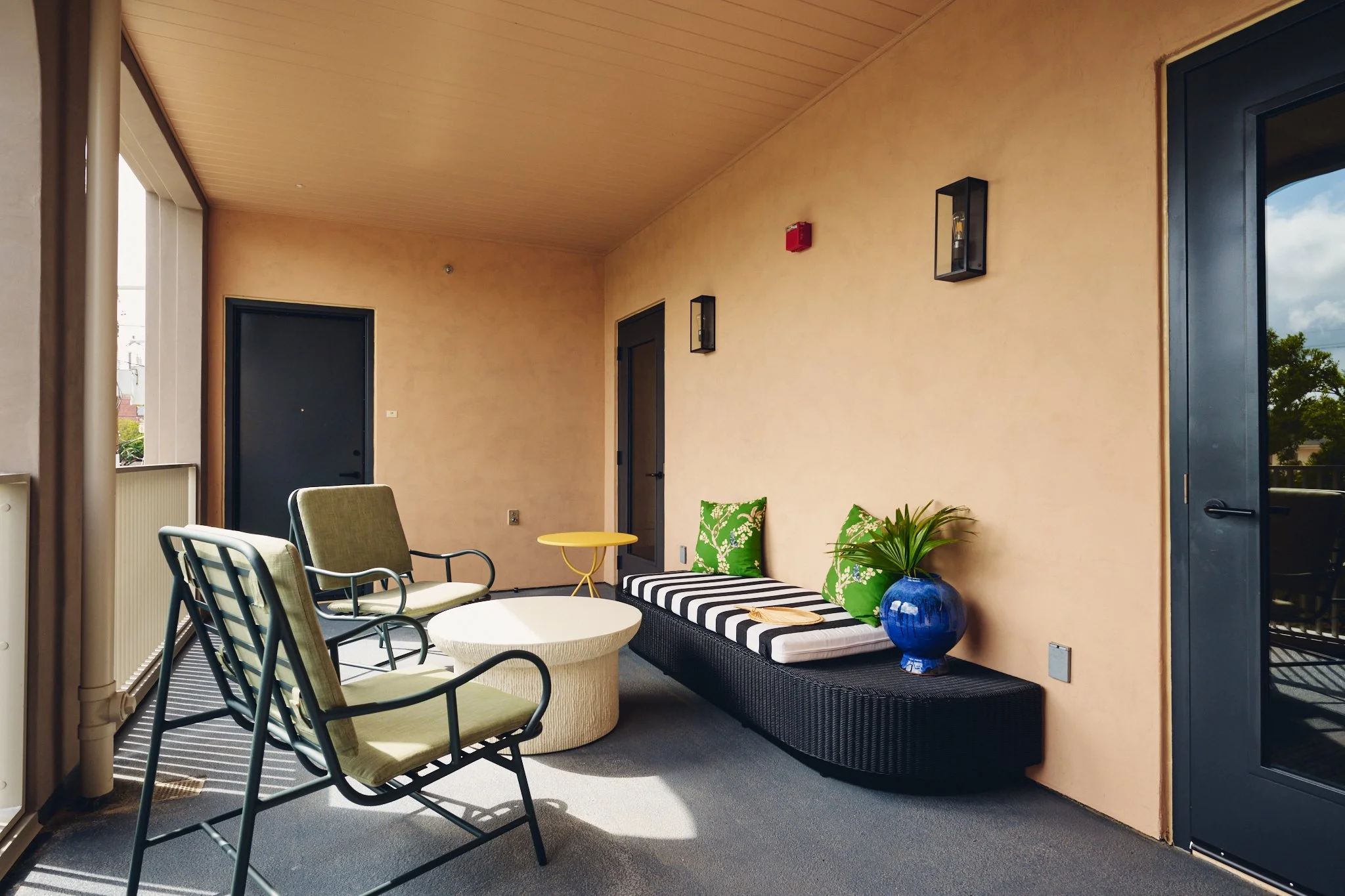 HotelHenriatta_CF14300.jpg