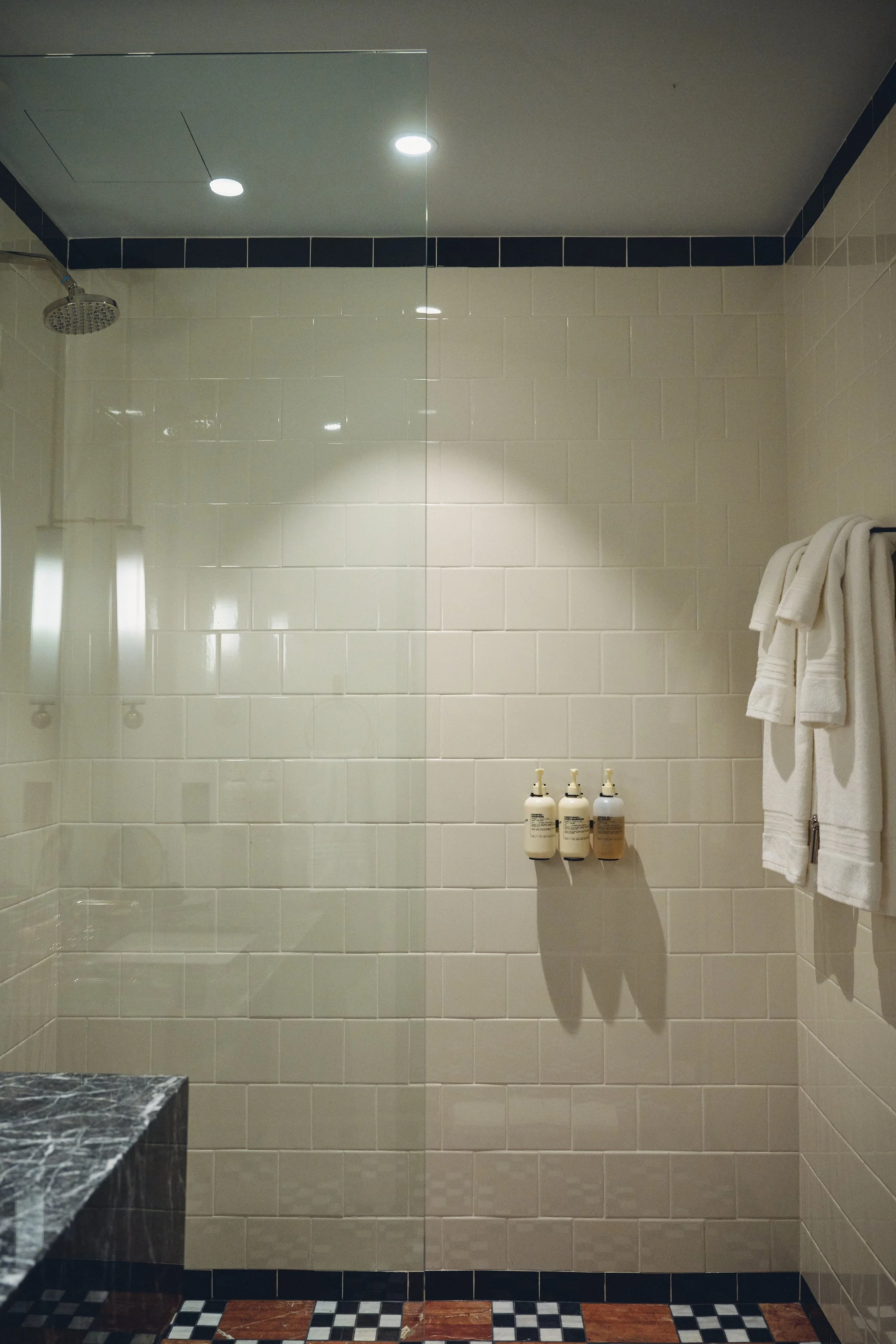 HotelHenriatta_CF14197.jpg