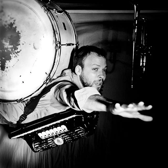 Hi - A sweet human and badass musician put out a single today on Cruisin Records - check out Lonesome Leash and their magic song w/ Mirahtalking 'bout things that mean things. http://ow.ly/KMnR30lNoya