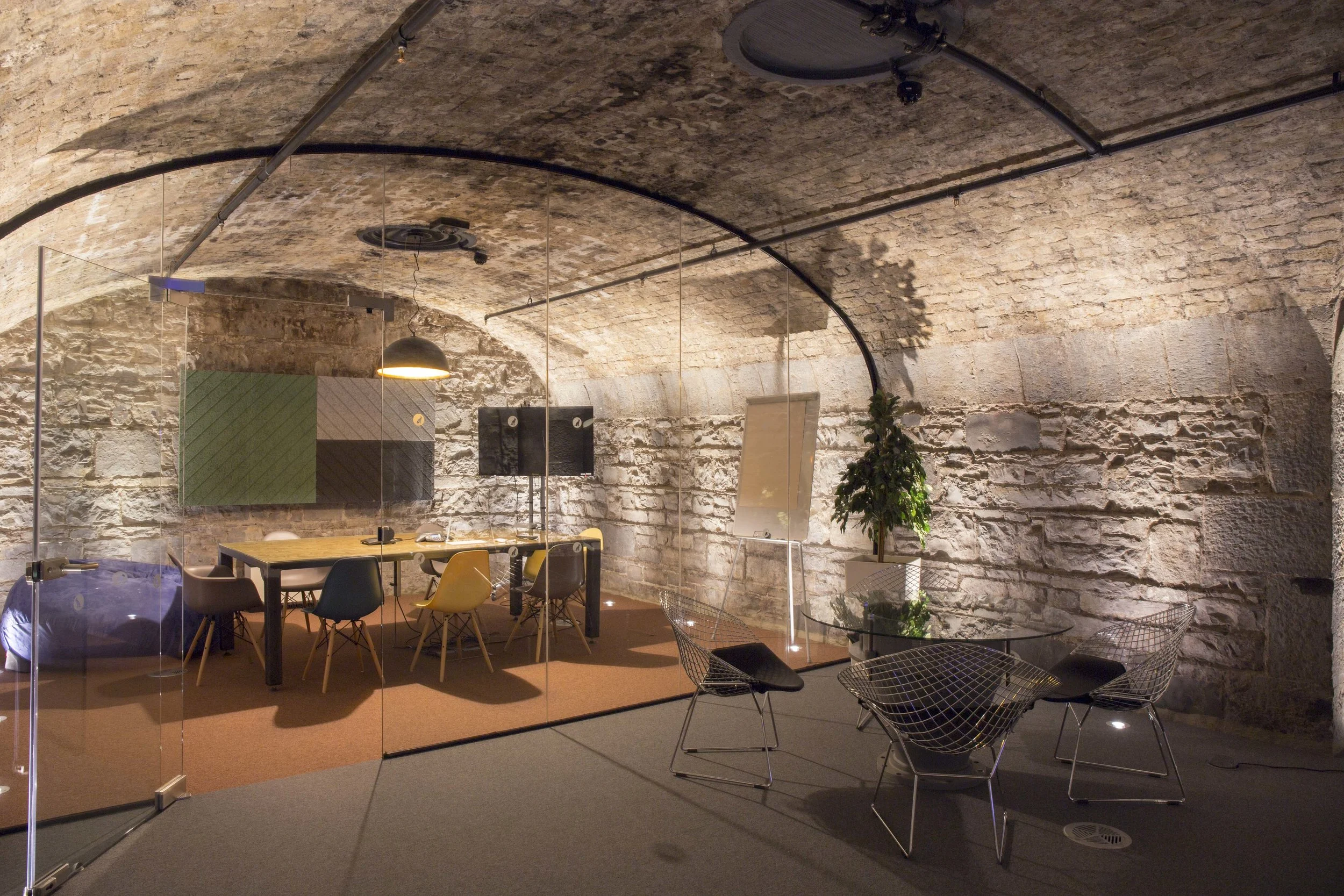 Vaults_2_2.JPG