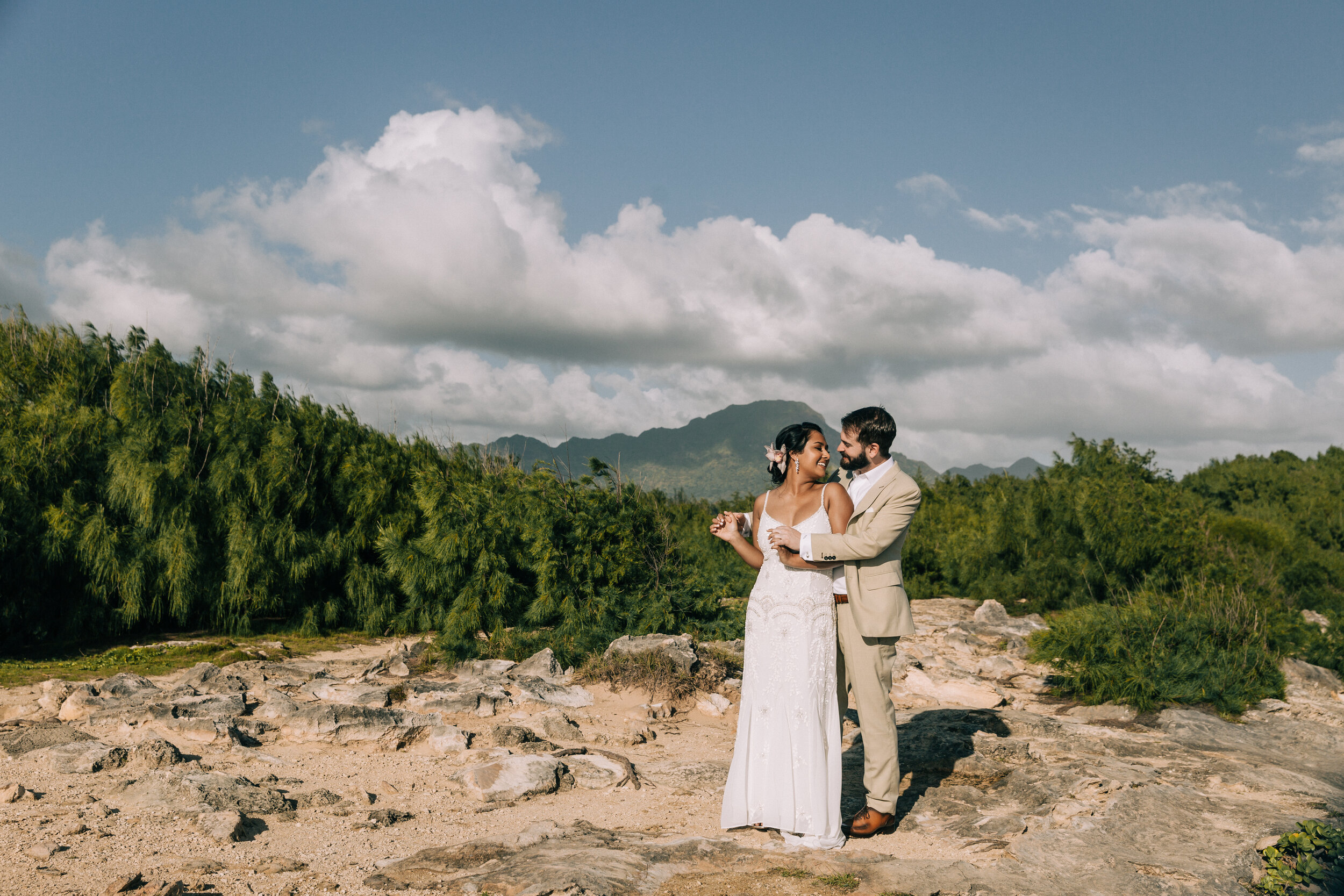 Wedding portraits in Kaui Hawaii