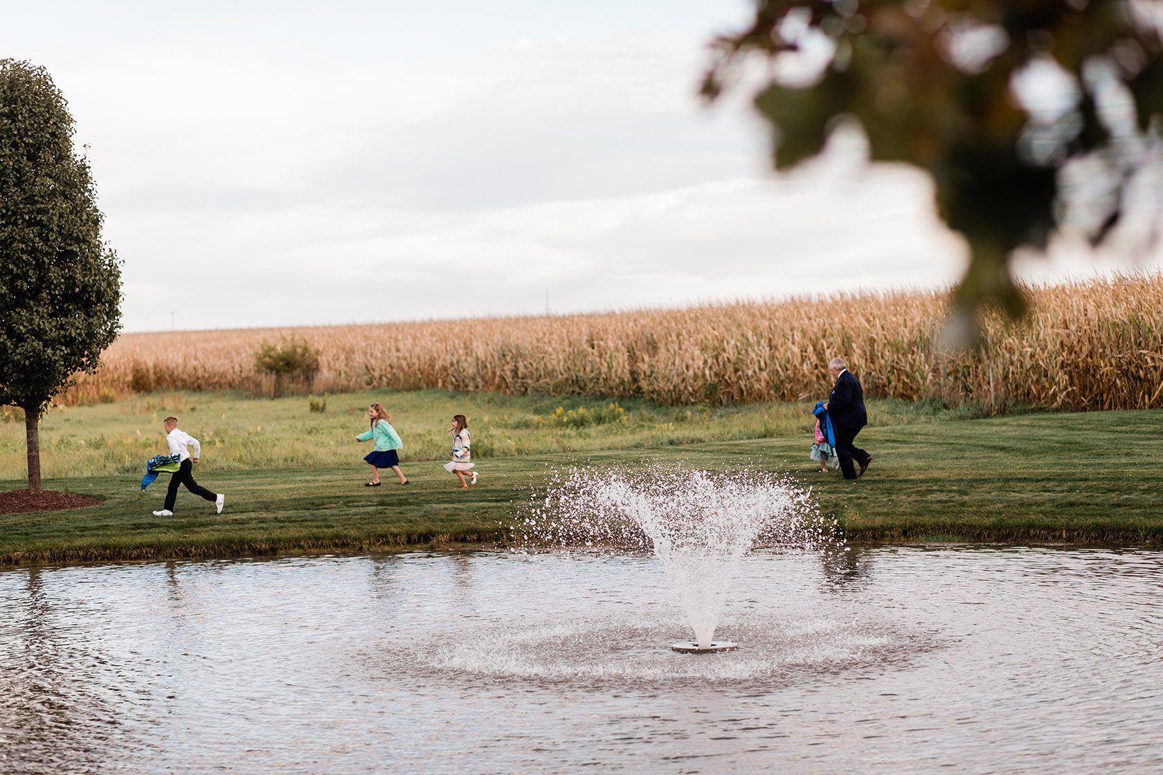 Beautiful Fall wedding at Pear Tree Estate in Champaign, Illinois.