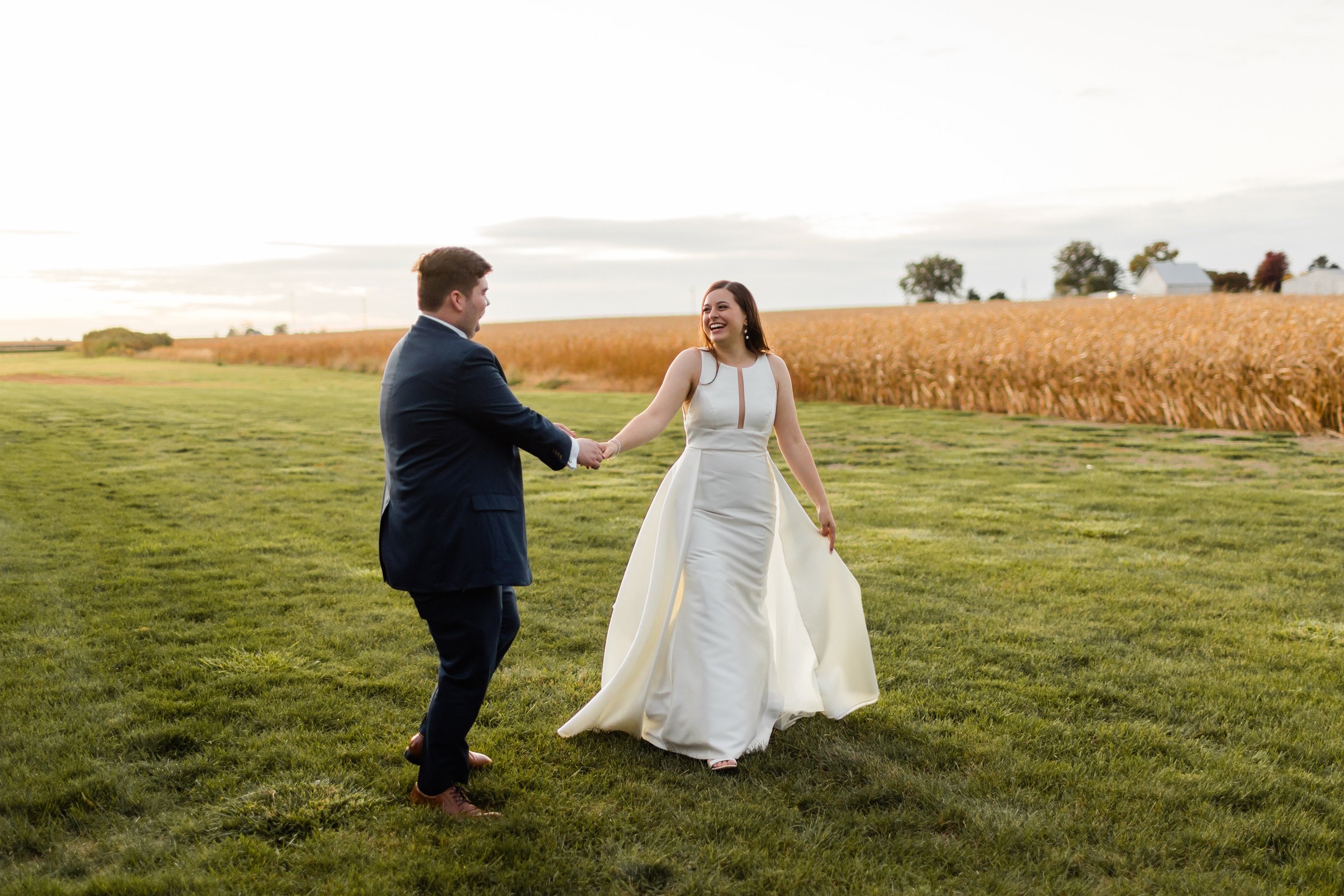 Beautiful Fall wedding at Pear Tree Estate in Champaign, Illinois.