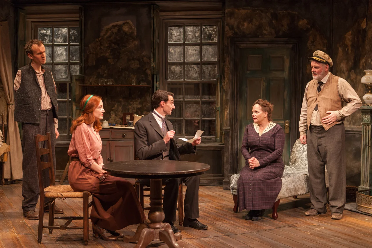 Juno: Bentham Letter scene.jpeg