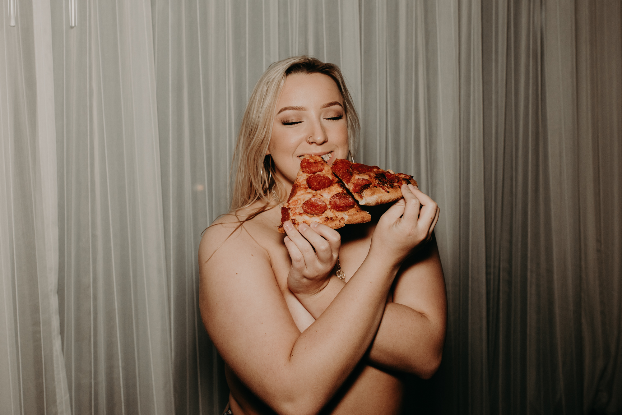 Gals-215.jpg