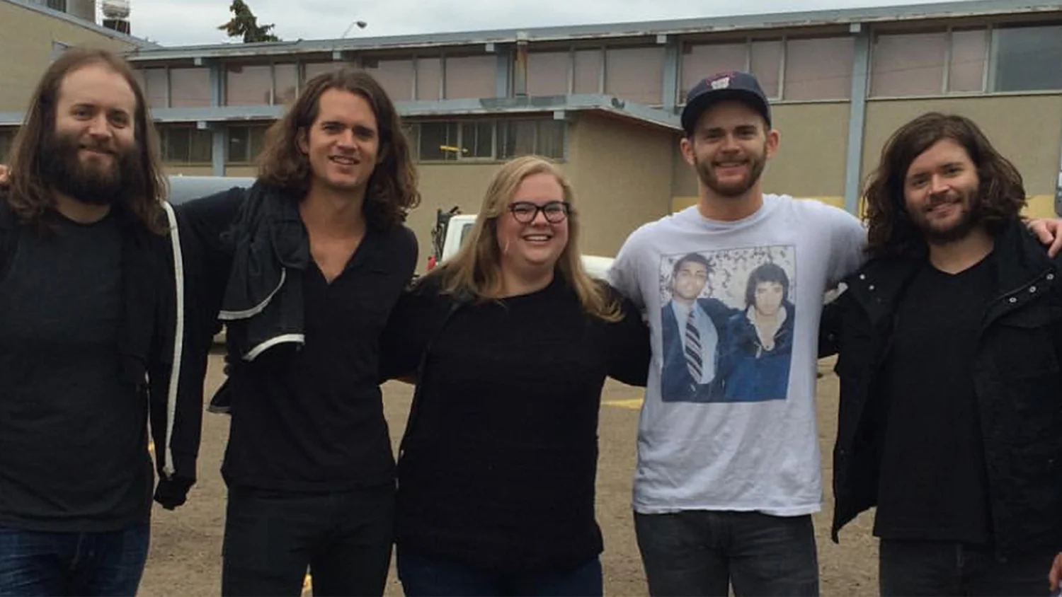 The Front Lounge w/ KONGOS