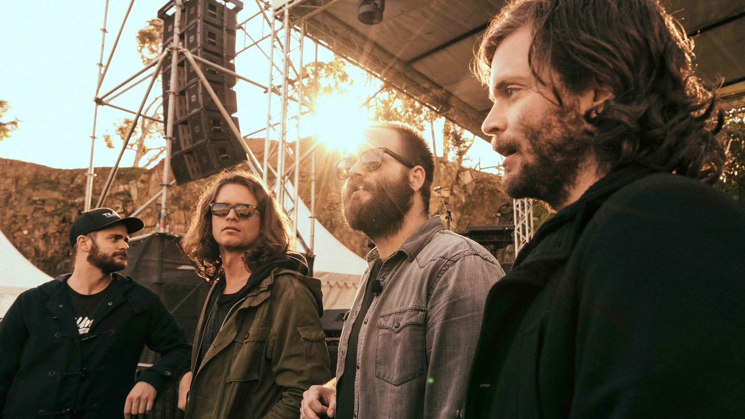 The Front Lounge w/ KONGOS