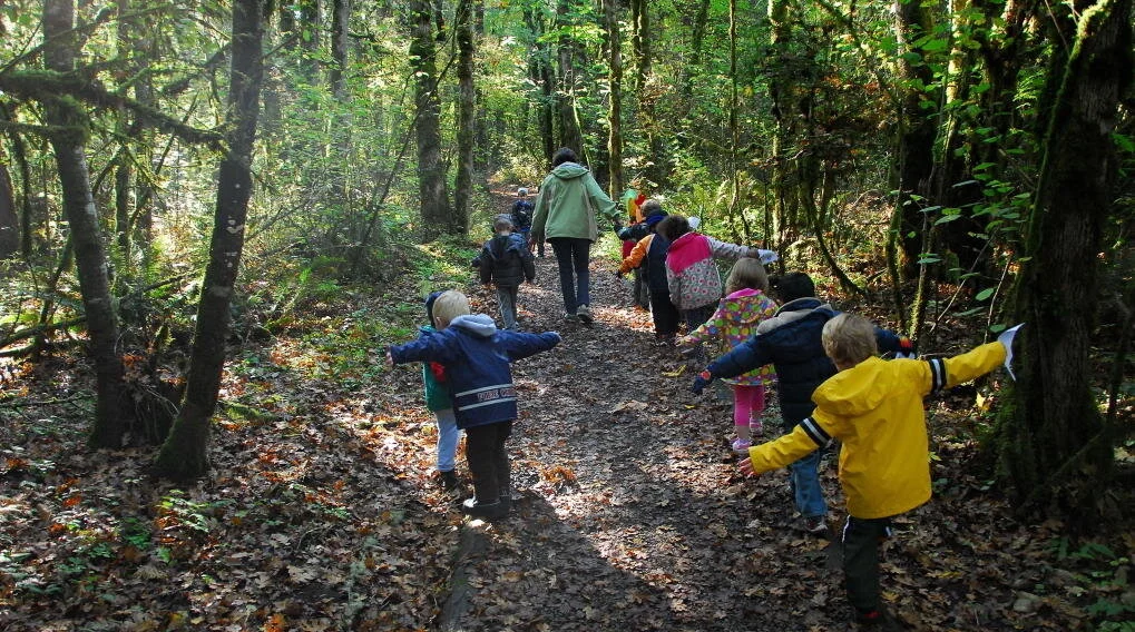 nature-kids-thprd-crop.jpg