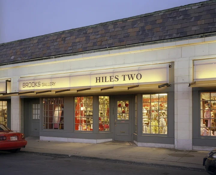 storefront 08.jpg