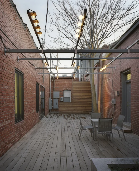 courtyard 03.jpg