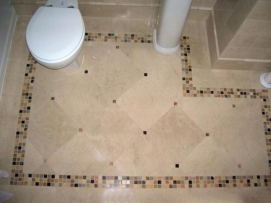 Laminate with pattern in bath